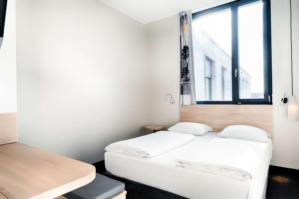 B&B Hotel Munchen Trudering Oberschleißheim Стая снимка