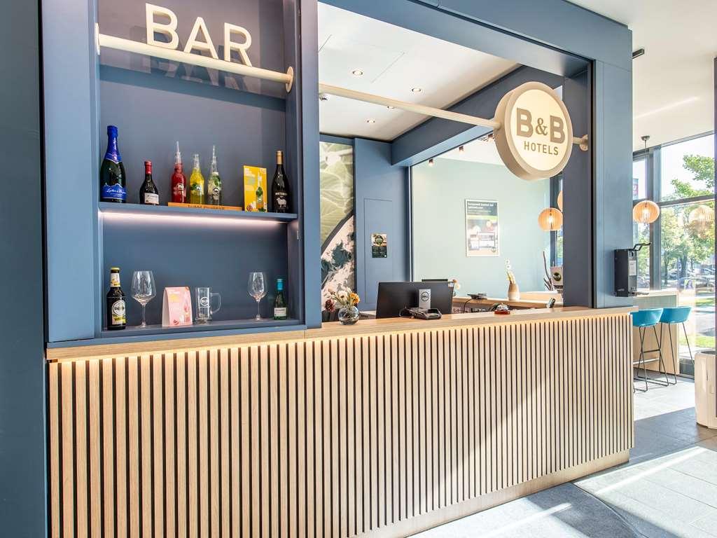 B&B Hotel Munchen Trudering Oberschleißheim Ресторант снимка